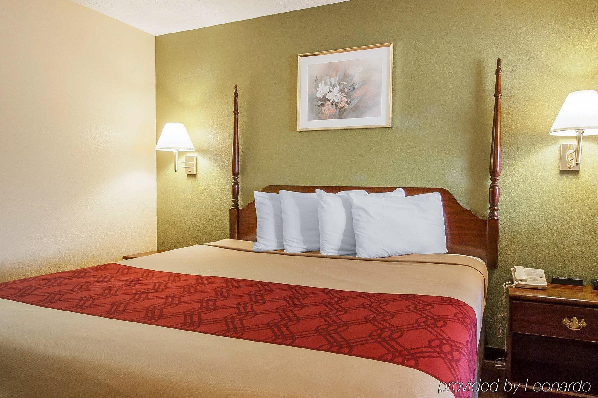 Hotel Econo & 2*